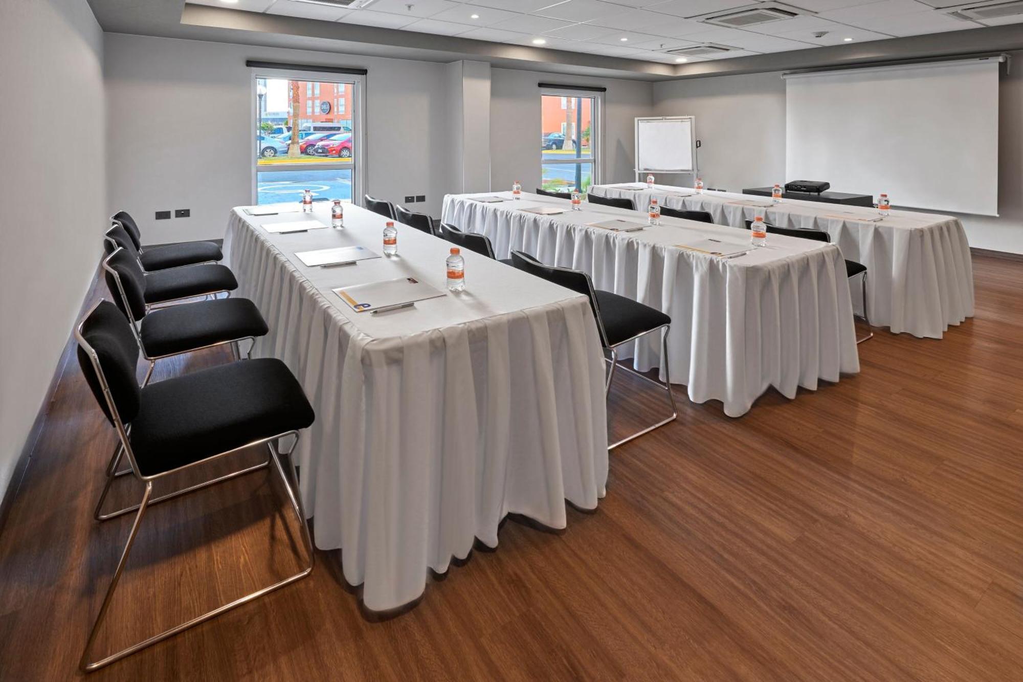 City Express By Marriott Tijuana Otay Extérieur photo